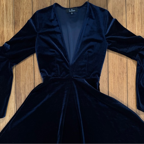 Lulu's wrapped in luxe navy blue velvet bell sleeve skater dress - Picture 3 of 12